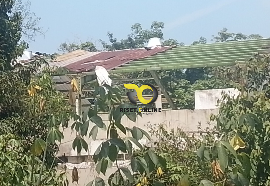 Di Duga  Proyek Pasar Inpres APBN 2024 di Desa Betung Mangkrak dan Rusak Parah, Warga Tuntut Audit T